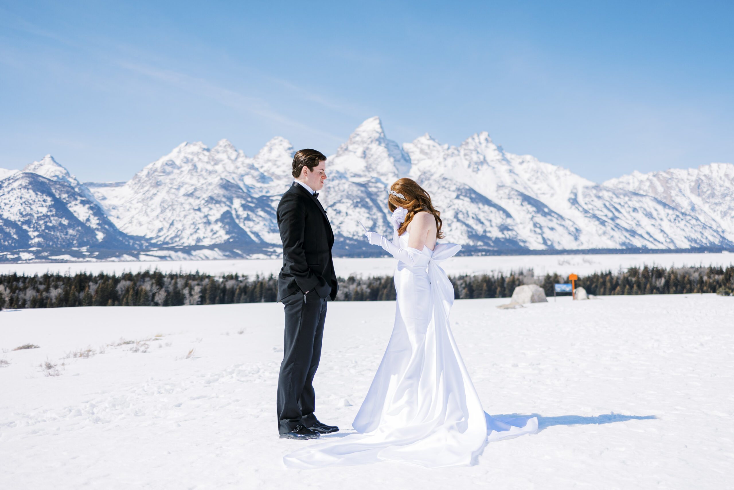 Winter elopement at Glacier View Turnout in Jackson Hole by Blair Worthington Photography